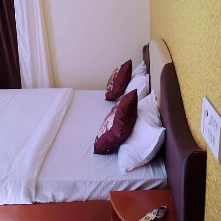 Paradise Hotel For Couples Mount Abu Luaran gambar