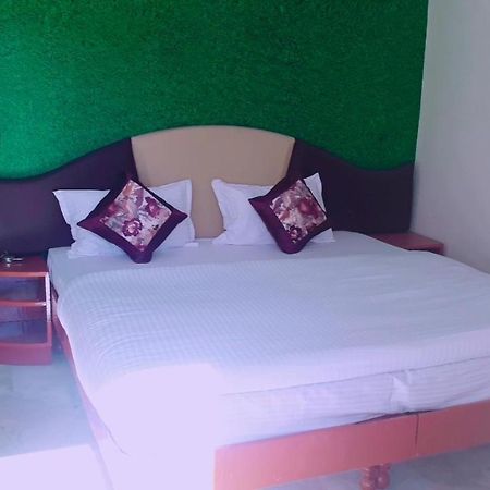 Paradise Hotel For Couples Mount Abu Luaran gambar