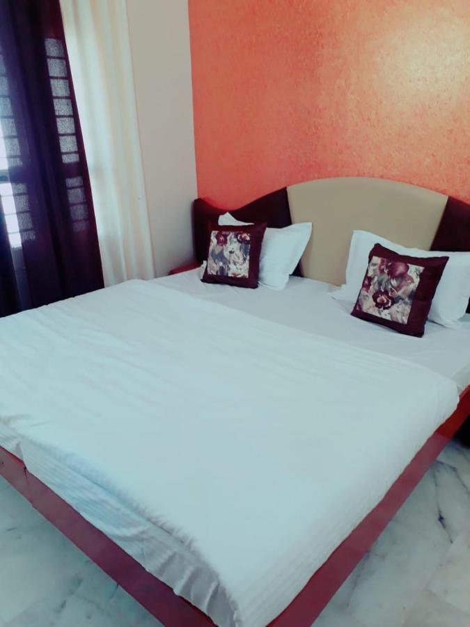 Paradise Hotel For Couples Mount Abu Luaran gambar